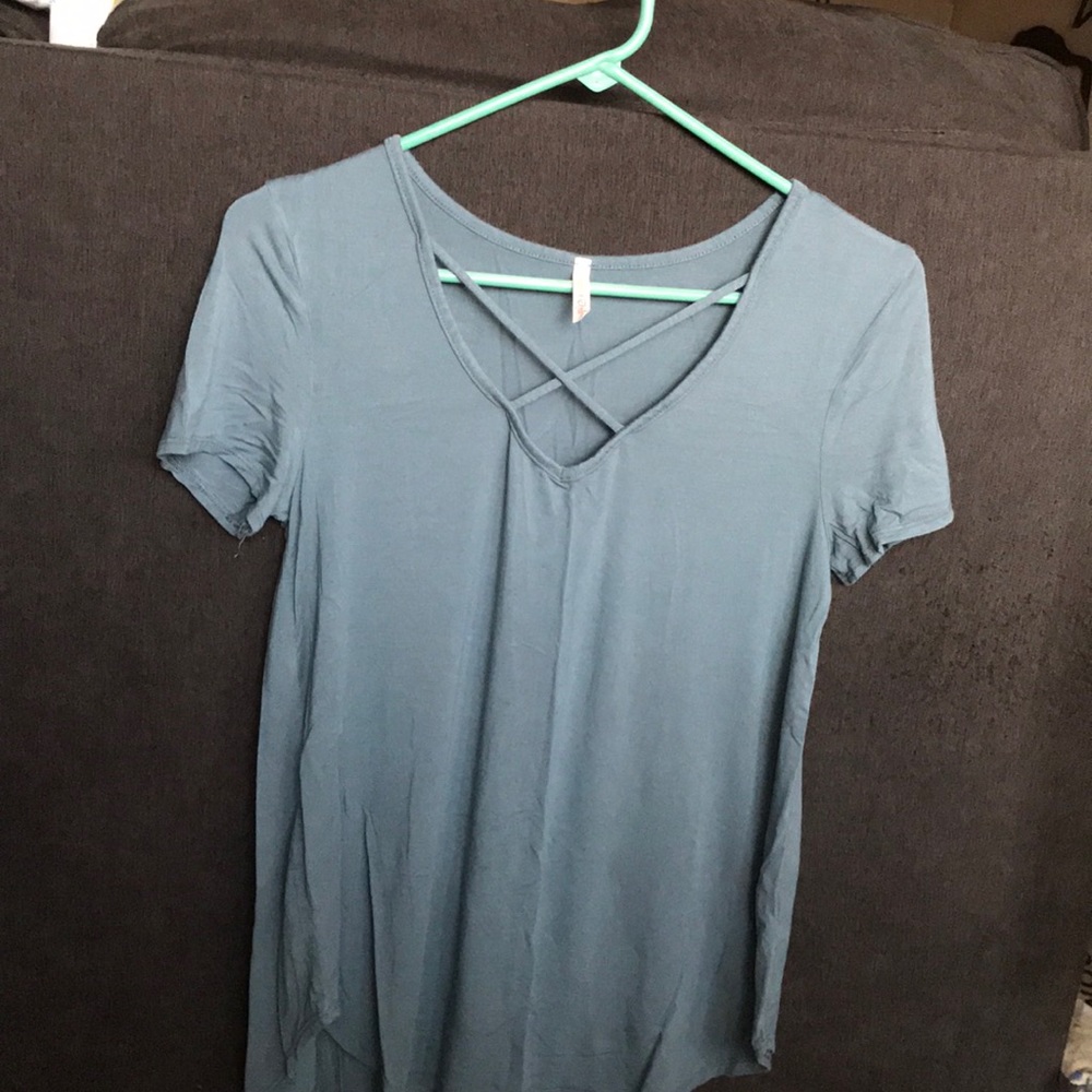 flowy dark blue longer shirt
